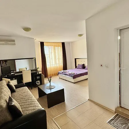 بيت ضيافة Kremena In Sv With Swimming Pool