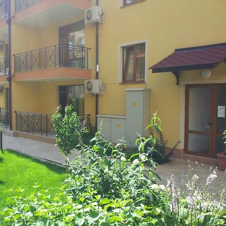 Kremena In Sv With Swimming Pool بيت ضيافة 4*