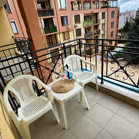 Kremena In Sv With Swimming Pool بيت ضيافة 4*