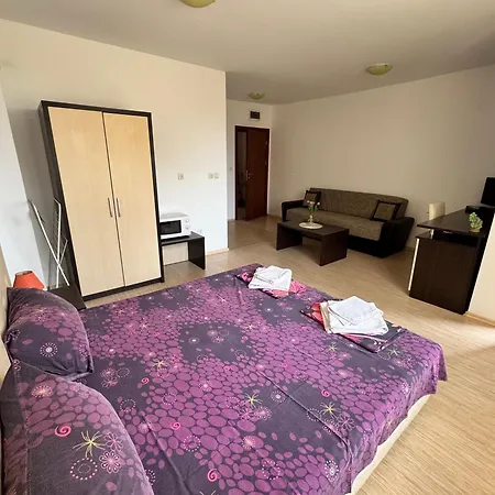 بيت ضيافة Kremena In Sv With Swimming Pool 4*